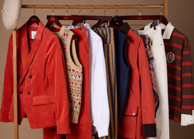 BUILDING A WINTER CAPSULE WARDROBE