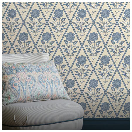 WALLPAPER & PAINT