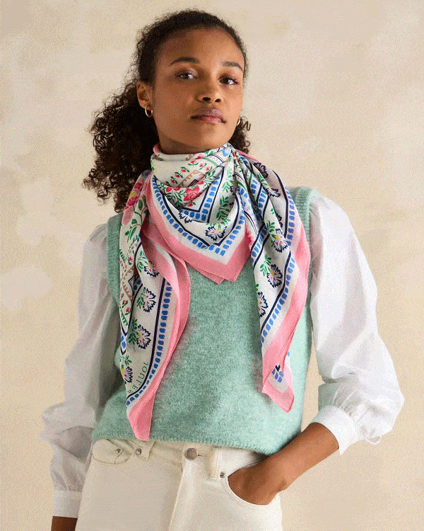 how to tie big scarves